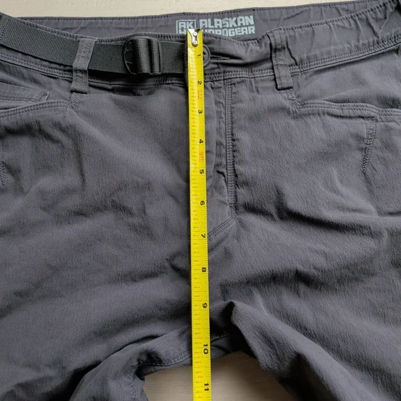 Alaskan Hardgear Free Rein Shorts Mens 34 Standard Fit Stretch Gray Duluth - Picture 8 of 12